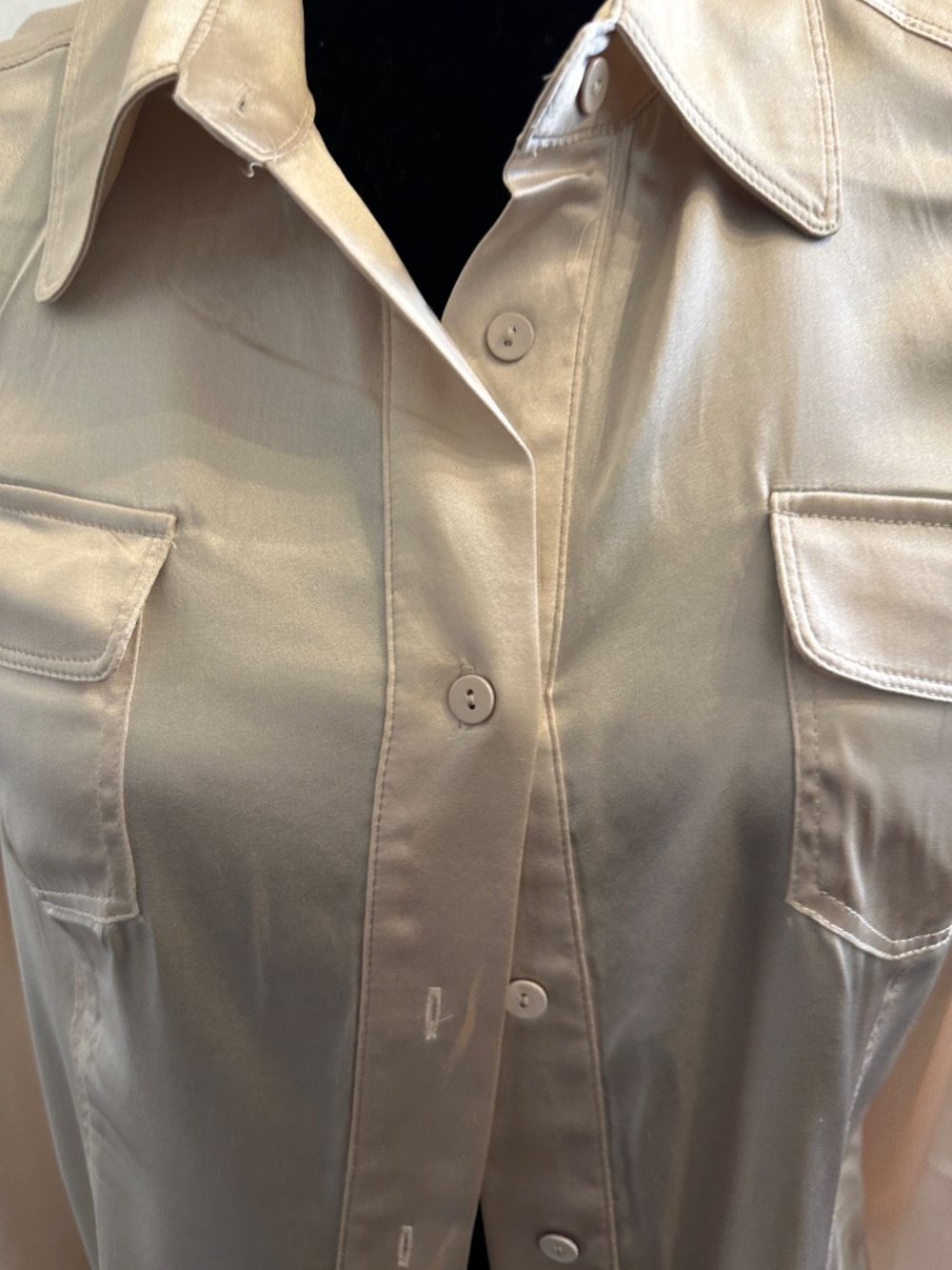 NWT BEBE BUTTON DOWN  SILK LONG SLEEVE SATIN SHIRT  W FRONT POCKETS L🔥♥️♥️ - Picture 8 of 11